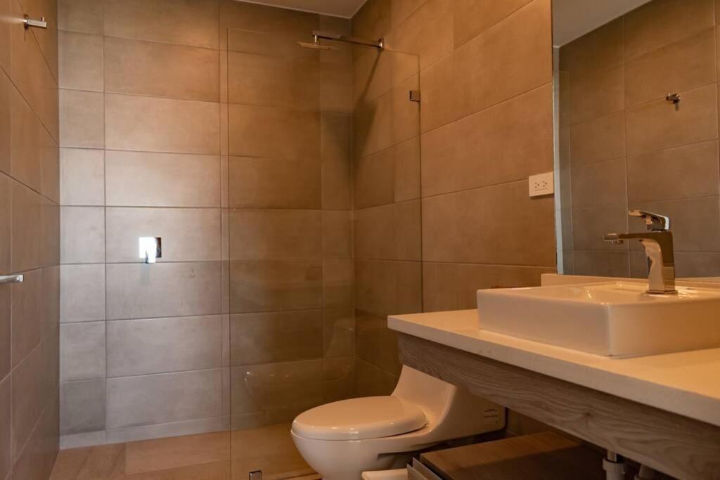M3 Lujoso Y Comodo Departamento Con Playa 2 Piscinas Cancha De Tenis Jacuzzi Seguridad 24 Horas Manta Exterior photo